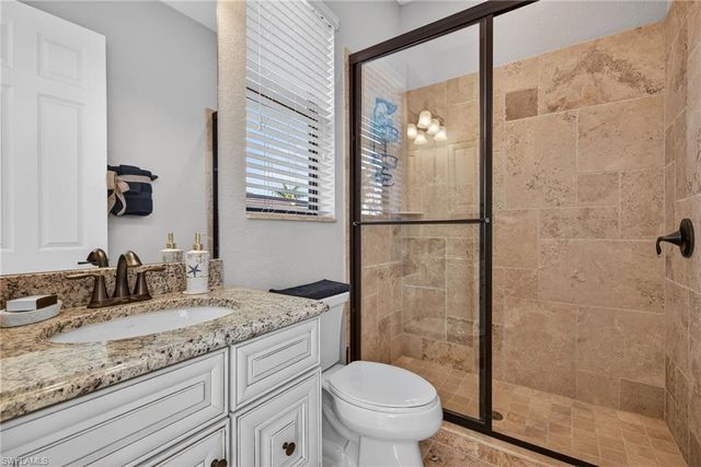 9915 Corso Bello DR, Naples, FL 34113