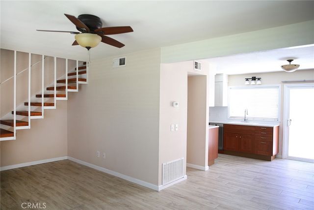 2829 W Avenue J4, Lancaster, CA 93536