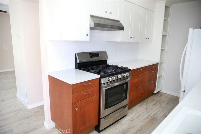 2829 W Avenue J4, Lancaster, CA 93536