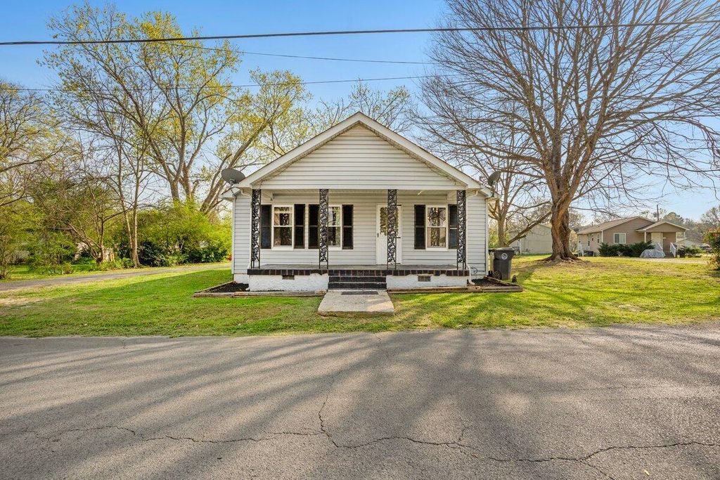 605 Thornton Street, Lafayette, GA 30728