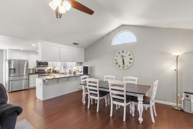 2588 Foxwood Ct, Oakdale, CA 95361