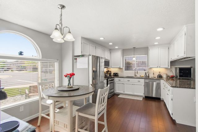 2588 Foxwood Ct, Oakdale, CA 95361