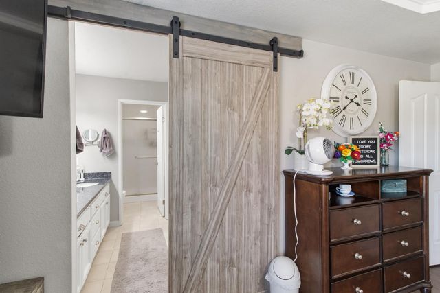 2588 Foxwood Ct, Oakdale, CA 95361