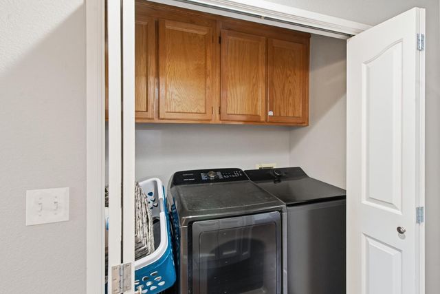 2588 Foxwood Ct, Oakdale, CA 95361