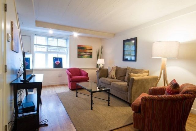 28 Piedmont St 28, Boston, MA 02116