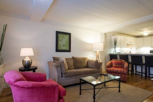 28 Piedmont St 28, Boston, MA 02116