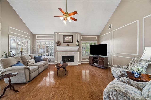 4003 Haven Pines Drive, Kingwood, TX 77345
