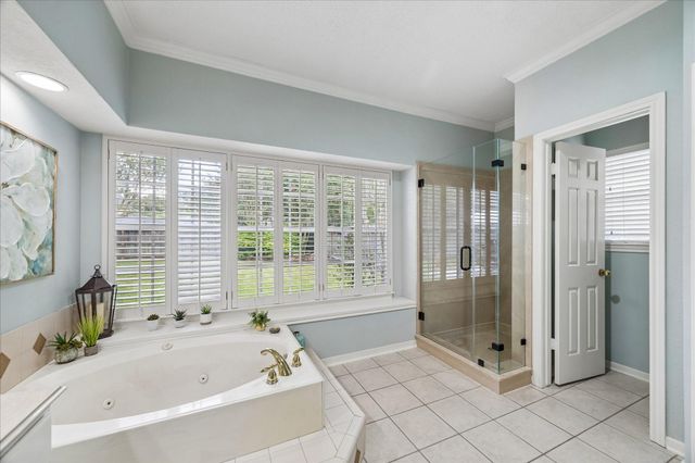 4003 Haven Pines Drive, Kingwood, TX 77345