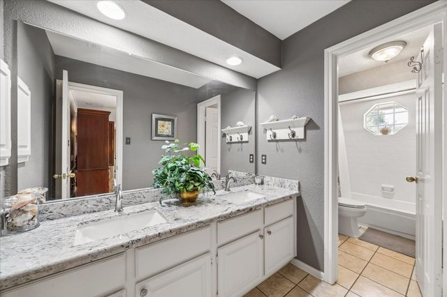 4003 Haven Pines Drive, Kingwood, TX 77345