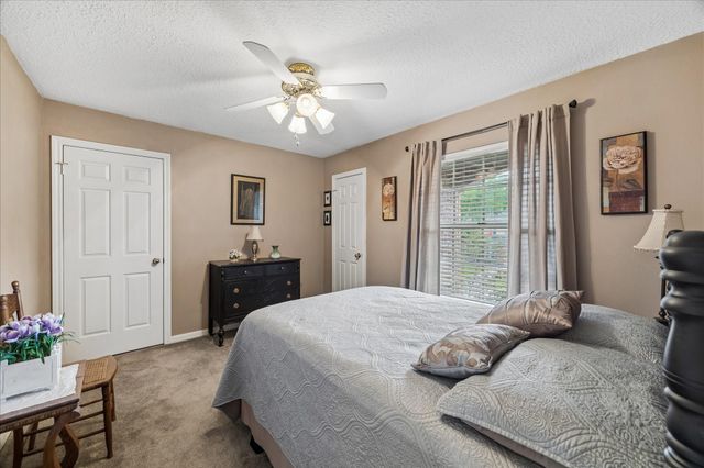 4003 Haven Pines Drive, Kingwood, TX 77345