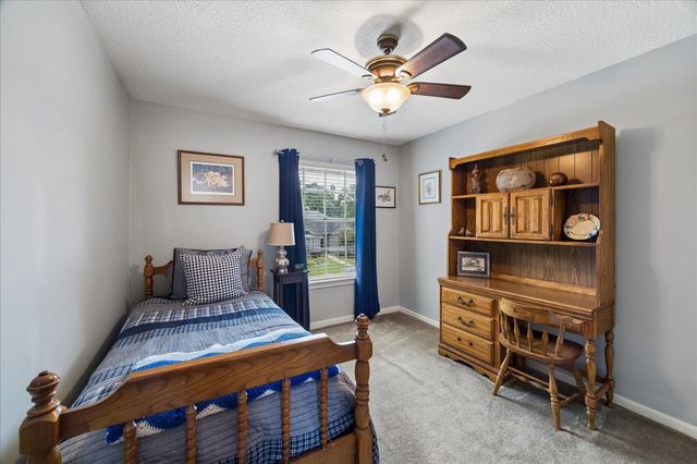 4003 Haven Pines Drive, Kingwood, TX 77345