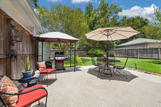 4003 Haven Pines Drive, Kingwood, TX 77345