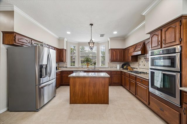 4003 Haven Pines Drive, Kingwood, TX 77345