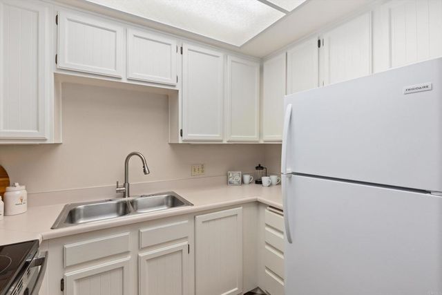 1664 Circa Del Lago E105, San Marcos, CA 92078