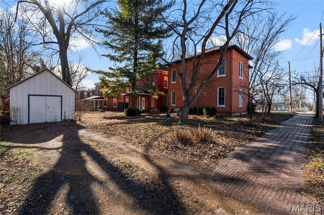 402 Abend Street, Belleville, IL 62220