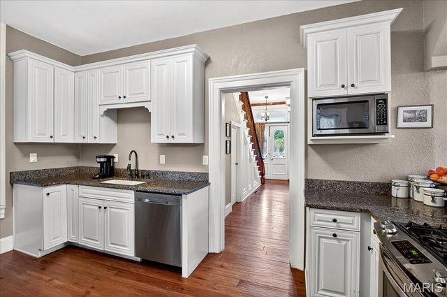 402 Abend Street, Belleville, IL 62220