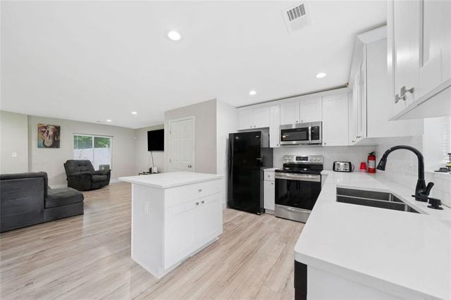 1735 CARTER Circle, Atlanta, GA 30344