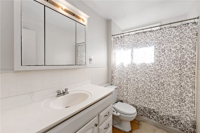 4315 Lydia St, Greenfield, PA 15207