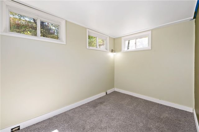 4315 Lydia St, Greenfield, PA 15207