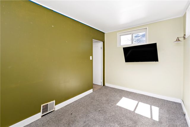 4315 Lydia St, Greenfield, PA 15207