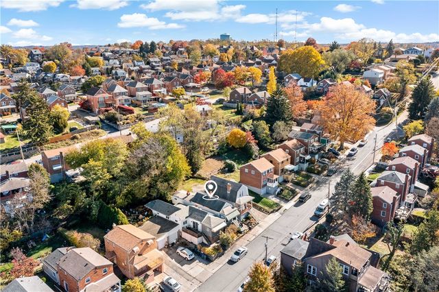 4315 Lydia St, Greenfield, PA 15207