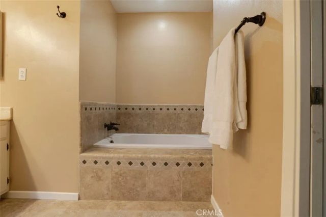 11519 Orcas Avenue, Sylmar, CA 91342