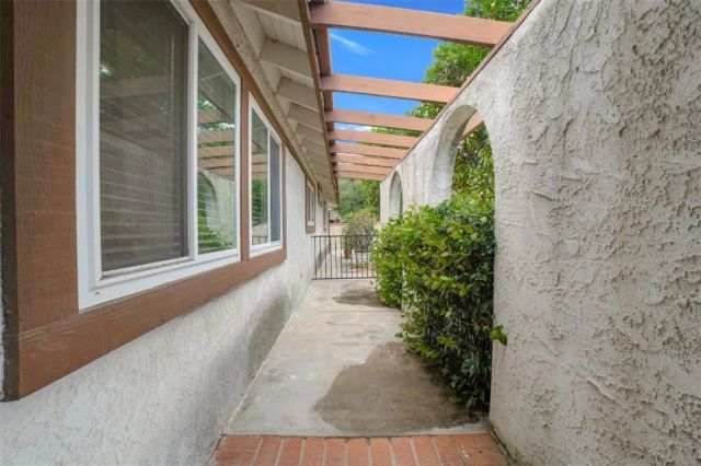 11519 Orcas Avenue, Sylmar, CA 91342