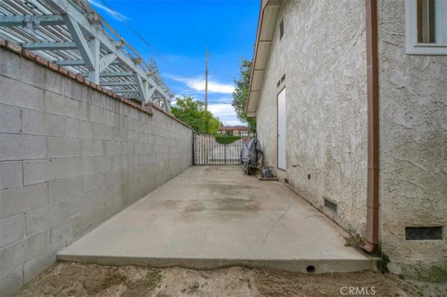 11519 Orcas Avenue, Sylmar, CA 91342