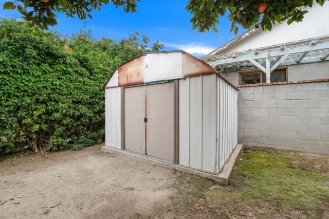 11519 Orcas Avenue, Sylmar, CA 91342