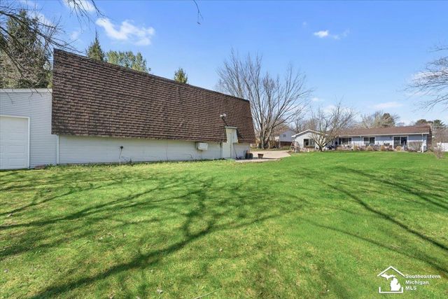348 Bellers Court, Ypsilanti, MI 48198