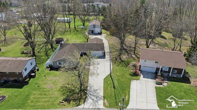 348 Bellers Court, Ypsilanti, MI 48198