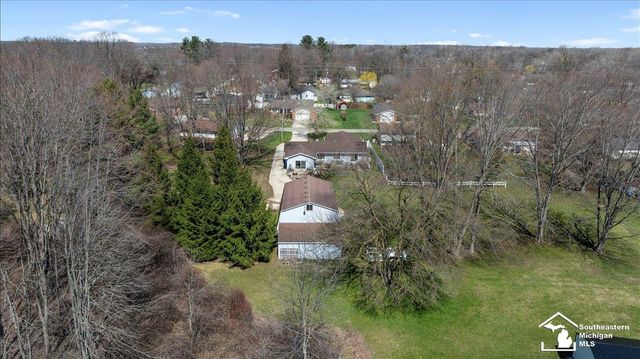 348 Bellers Court, Ypsilanti, MI 48198