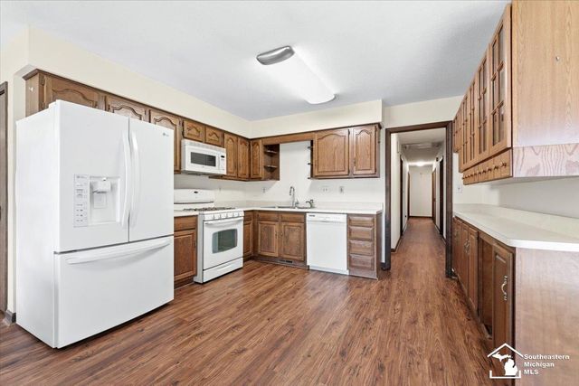 348 Bellers Court, Ypsilanti, MI 48198