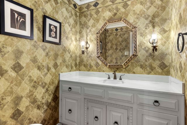 4606 Heatherbrook Drive, Dallas, TX 75244