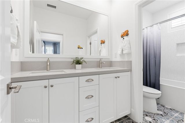 155 Medano Street, Rancho Mission Viejo, CA 92694