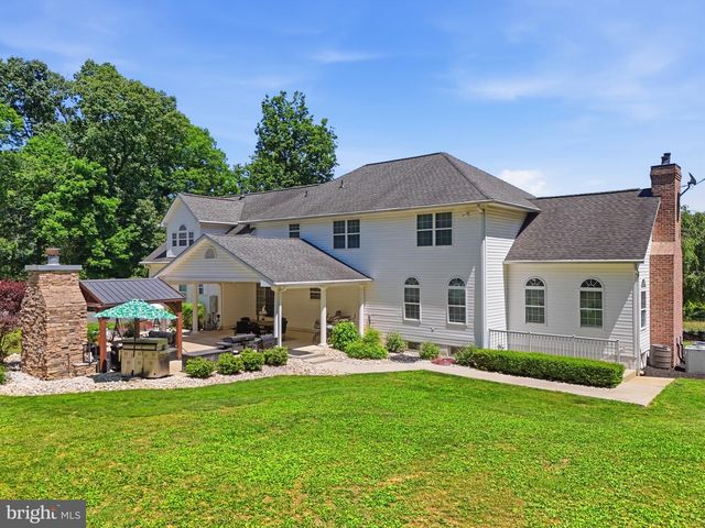 6340 HUNTERS RIDGE LN, Stewartstown, PA 17363