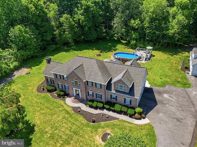 6340 HUNTERS RIDGE LN, Stewartstown, PA 17363