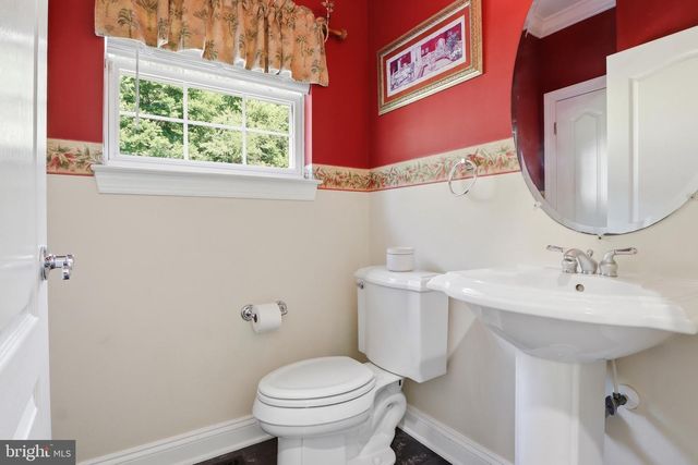 6340 HUNTERS RIDGE LN, Stewartstown, PA 17363