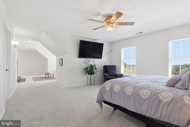 6340 HUNTERS RIDGE LN, Stewartstown, PA 17363