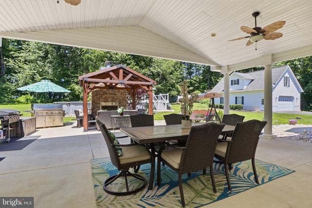 6340 HUNTERS RIDGE LN, Stewartstown, PA 17363