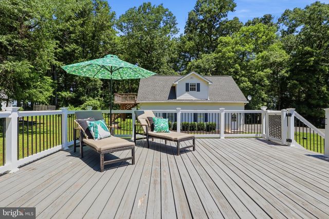 6340 HUNTERS RIDGE LN, Stewartstown, PA 17363