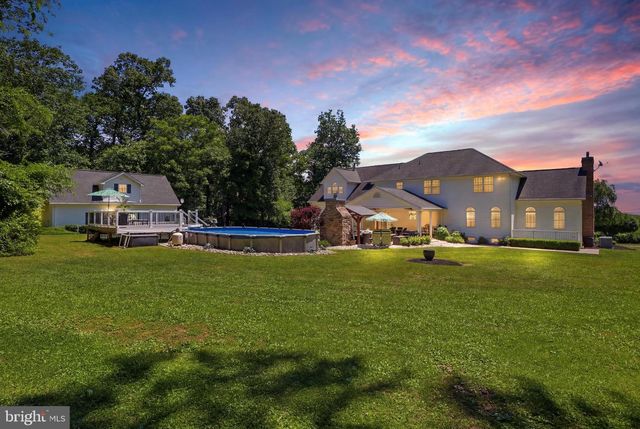 6340 HUNTERS RIDGE LN, Stewartstown, PA 17363