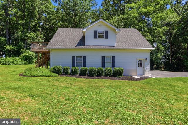 6340 HUNTERS RIDGE LN, Stewartstown, PA 17363
