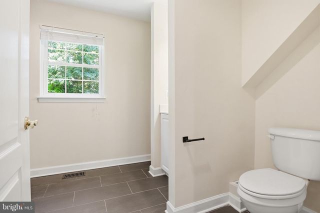6340 HUNTERS RIDGE LN, Stewartstown, PA 17363