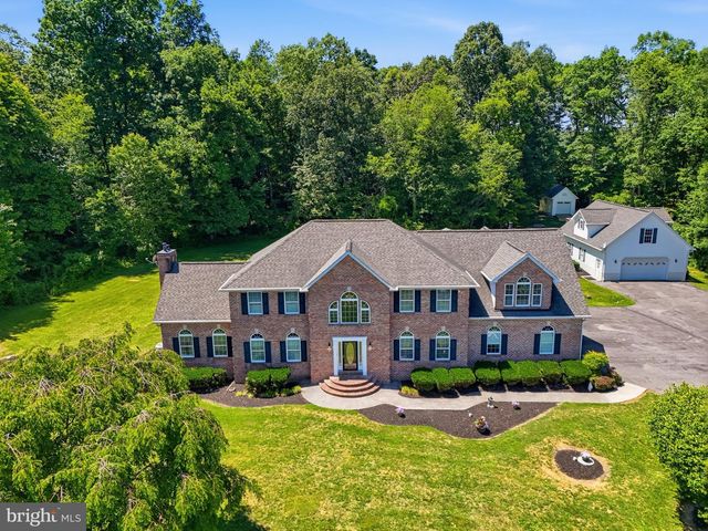 6340 HUNTERS RIDGE LN, Stewartstown, PA 17363