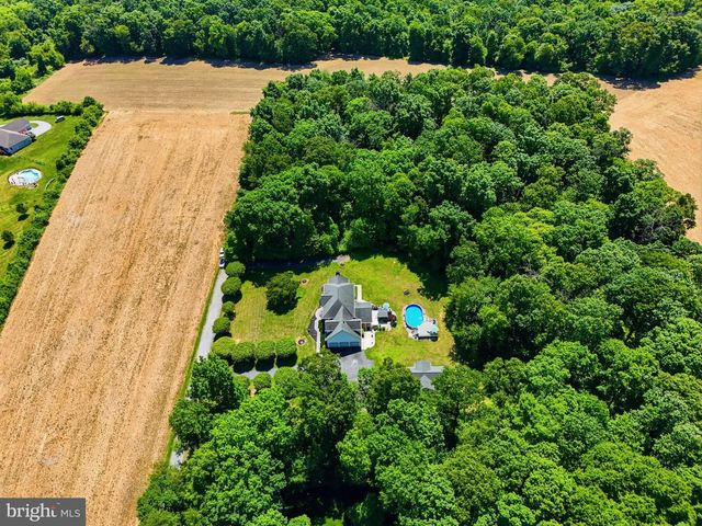 6340 HUNTERS RIDGE LN, Stewartstown, PA 17363