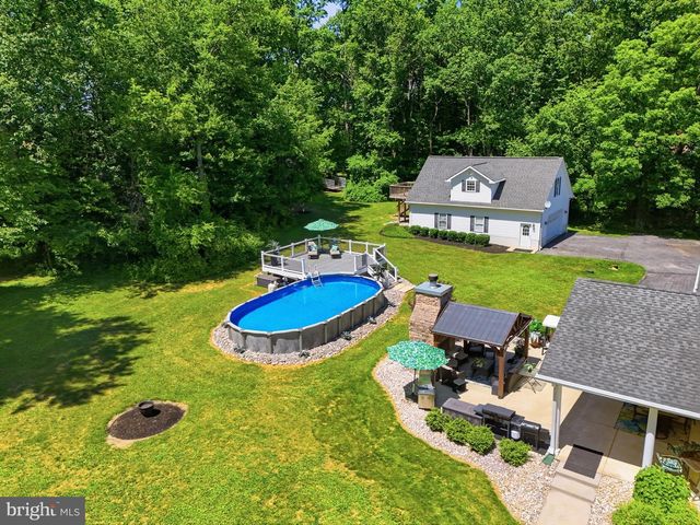 6340 HUNTERS RIDGE LN, Stewartstown, PA 17363