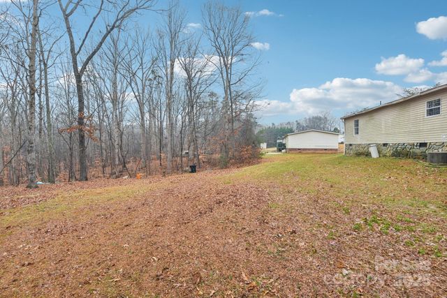 5610 Wildwood Court, Bessemer City, NC 28016