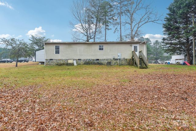 5610 Wildwood Court, Bessemer City, NC 28016