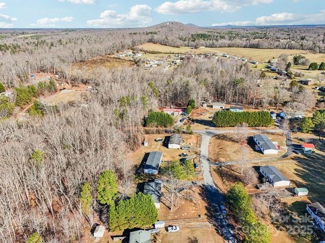 5610 Wildwood Court, Bessemer City, NC 28016